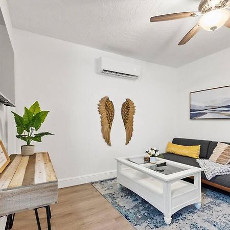 Intimate Casita Mia Minutes Away From Airport, Calle 8, Brickell, Coral Gables, The Beach And More! Miami Dış mekan fotoğraf
