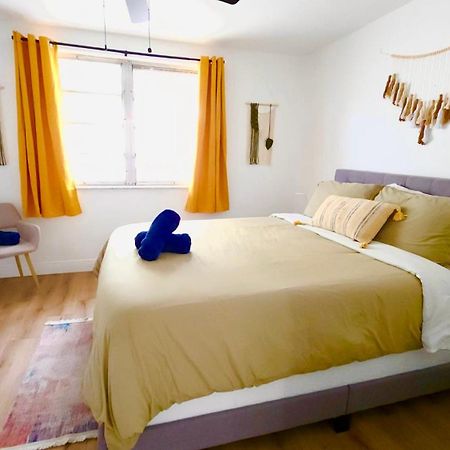 Intimate Casita Mia Minutes Away From Airport, Calle 8, Brickell, Coral Gables, The Beach And More! Miami Dış mekan fotoğraf