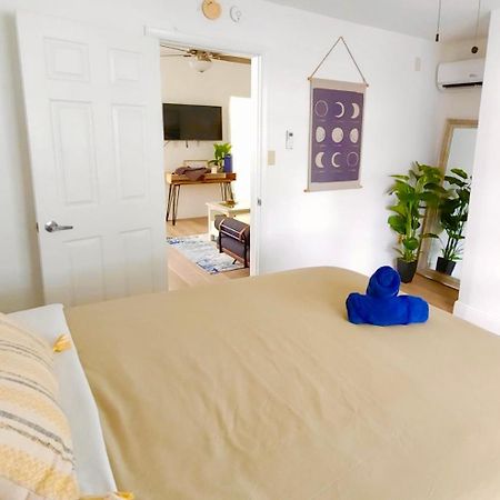 Intimate Casita Mia Minutes Away From Airport, Calle 8, Brickell, Coral Gables, The Beach And More! Miami Dış mekan fotoğraf
