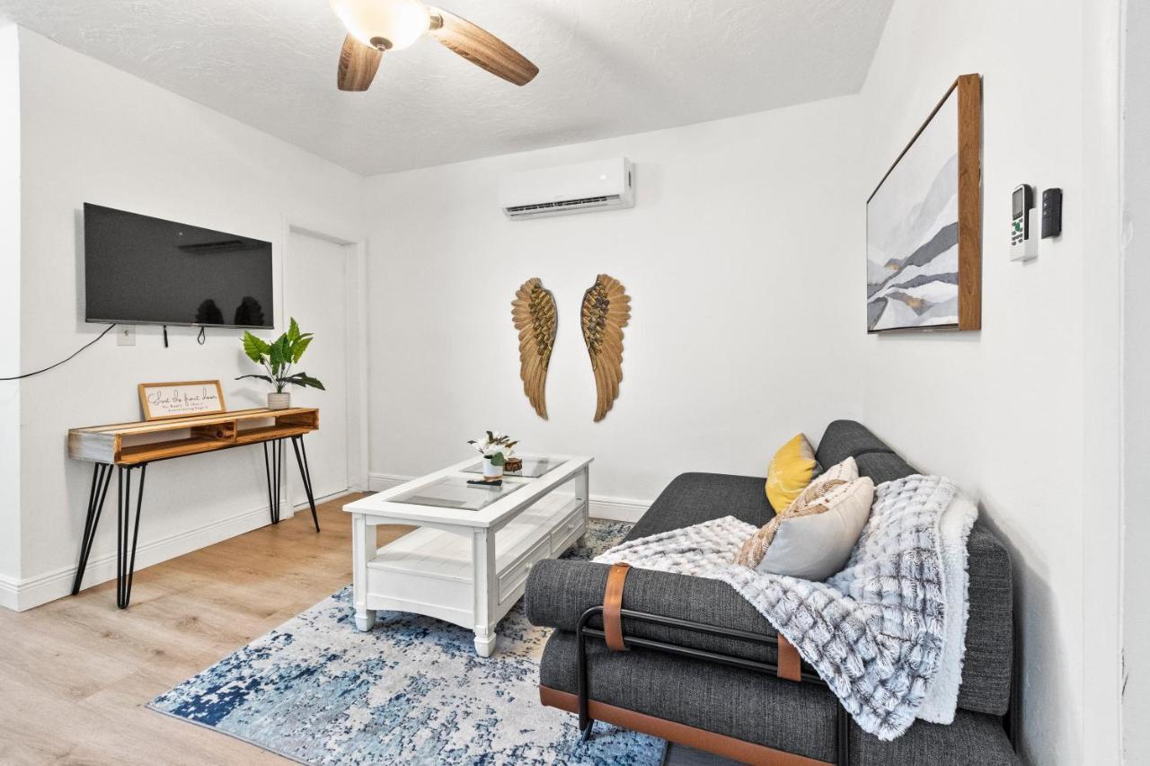 Intimate Casita Mia Minutes Away From Airport, Calle 8, Brickell, Coral Gables, The Beach And More! Miami Dış mekan fotoğraf