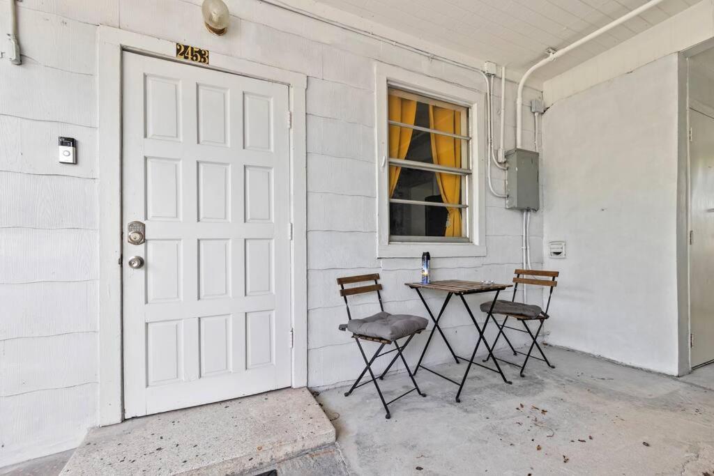 Intimate Casita Mia Minutes Away From Airport, Calle 8, Brickell, Coral Gables, The Beach And More! Miami Dış mekan fotoğraf