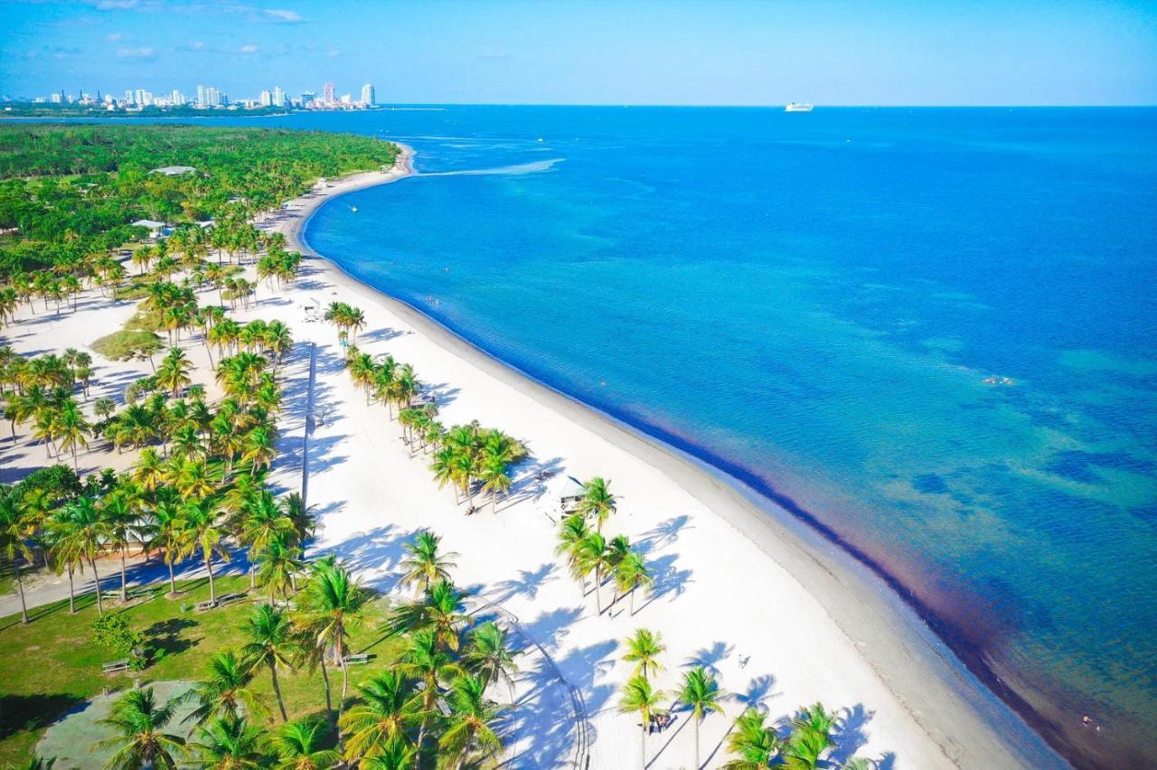 Intimate Casita Mia Minutes Away From Airport, Calle 8, Brickell, Coral Gables, The Beach And More! Miami Dış mekan fotoğraf