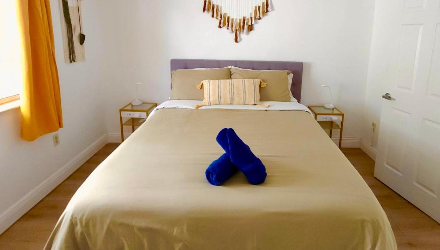 Intimate Casita Mia Minutes Away From Airport, Calle 8, Brickell, Coral Gables, The Beach And More! Miami Dış mekan fotoğraf