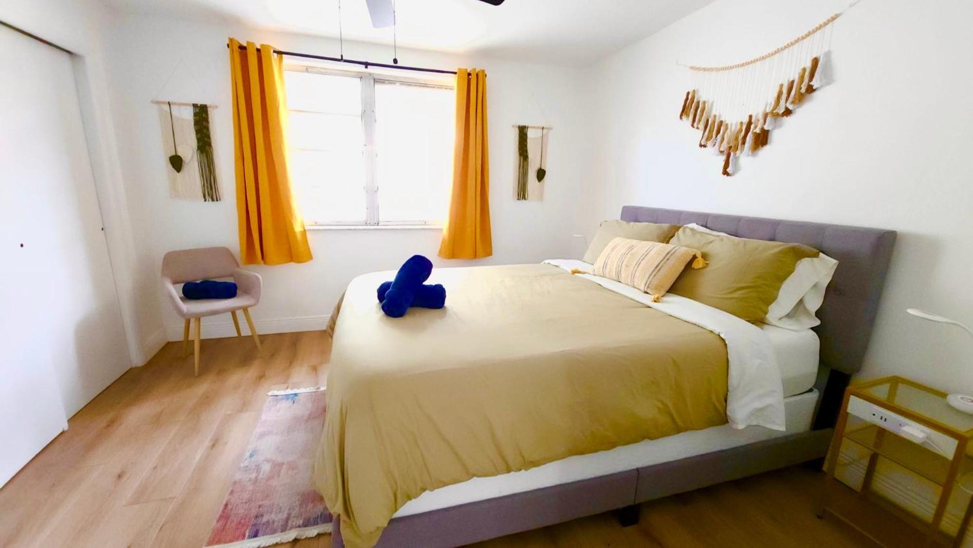 Intimate Casita Mia Minutes Away From Airport, Calle 8, Brickell, Coral Gables, The Beach And More! Miami Dış mekan fotoğraf